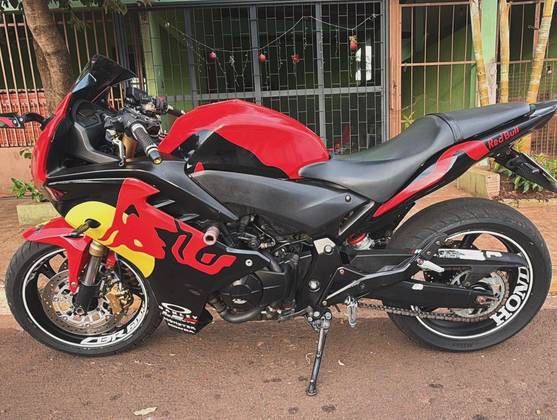 HONDA CBR 600F 